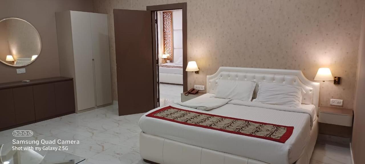 Ymca Seacom Inn Kolkata Ngoại thất bức ảnh